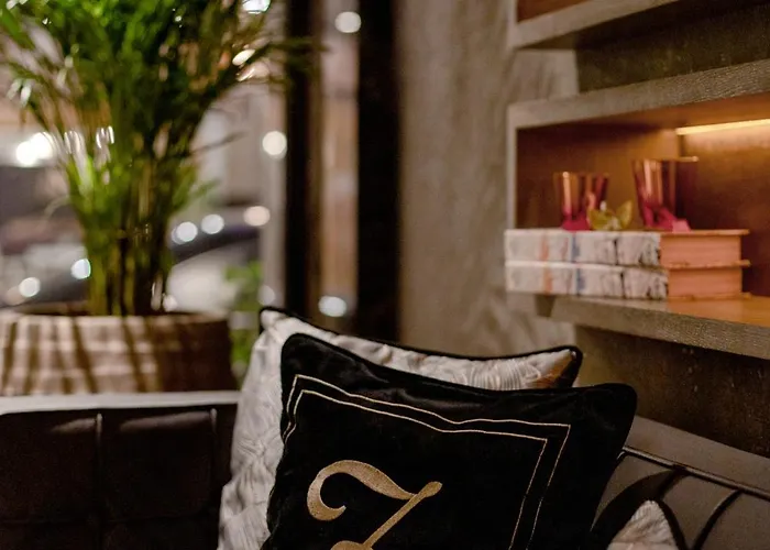 The New Zeybek Hotel İzmir