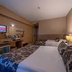 Hotel The New Zeybek Izmir