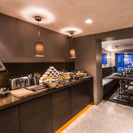 The New Zeybek Otel 3*
