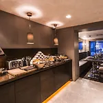 The New Zeybek 酒店 3*