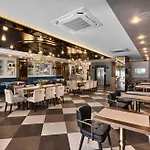 酒店 The New Zeybek 3*