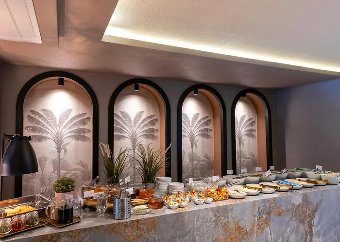 Hotel The New Zeybek