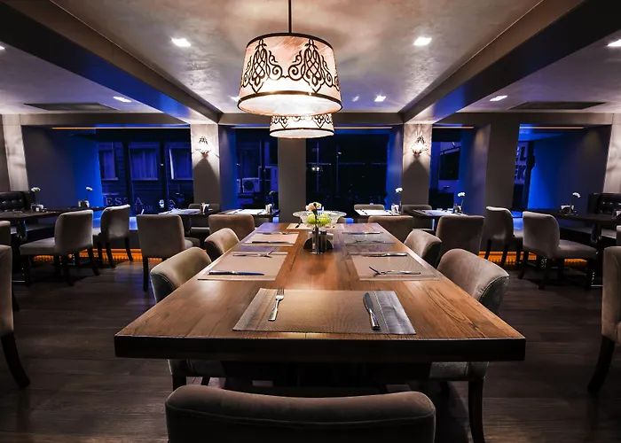 The New Zeybek Hotel İzmir